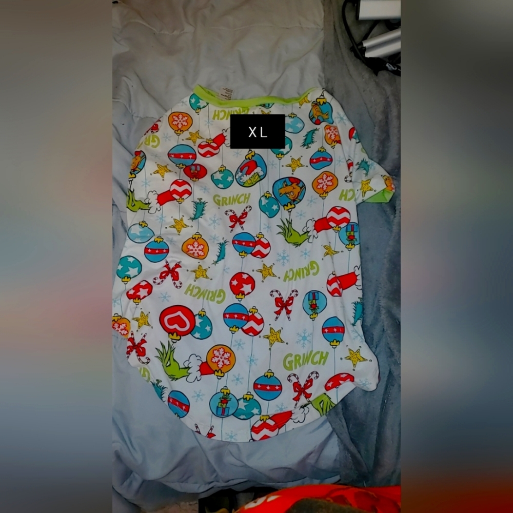 XL Dog Grinch sleep shirt